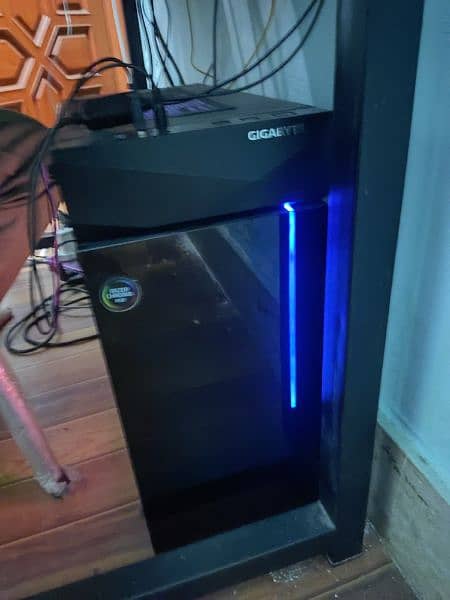 High End Gamming PC slighly used 3