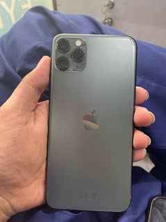 Iphone 11 pro max with box 256gb dual sim pta approved 0