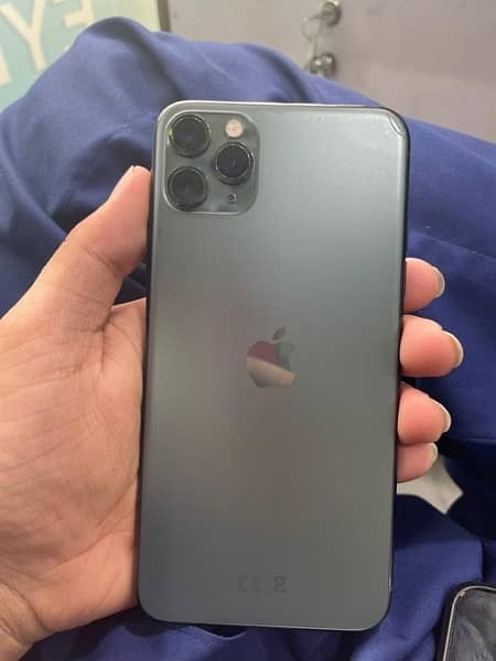 Iphone 11 pro max with box 256gb dual sim pta approved 0