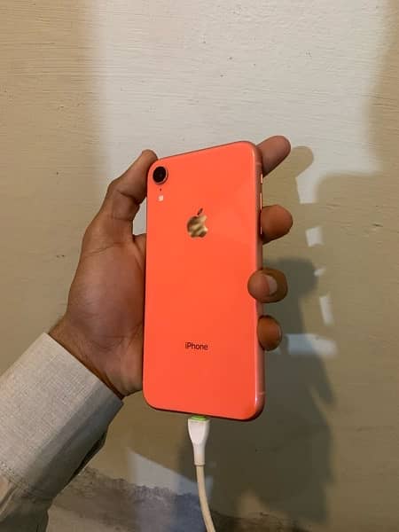 iphone xr water pack set btry health 79% condition 10/9.5 64 gb 1