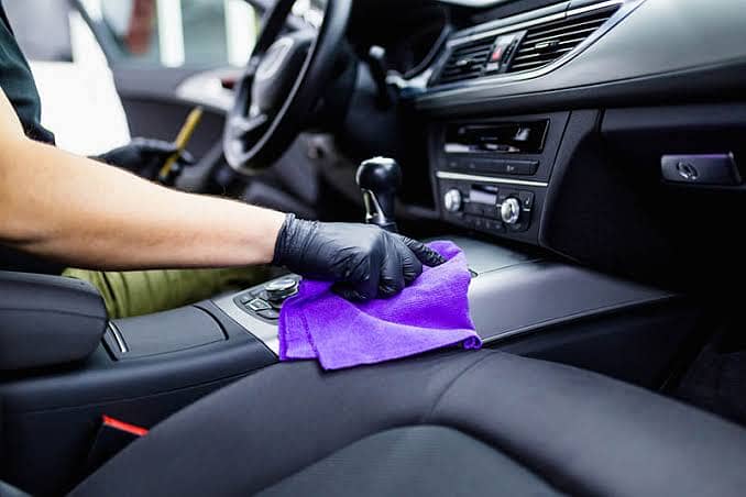 Doorstep Car Interior Cleaning & Ribbon Polish 1