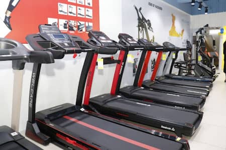 Treadmill elleptical bench press exercise cycle walking running cardio