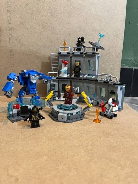 LEGO (Iron Man Hall of Armor) 76125 4