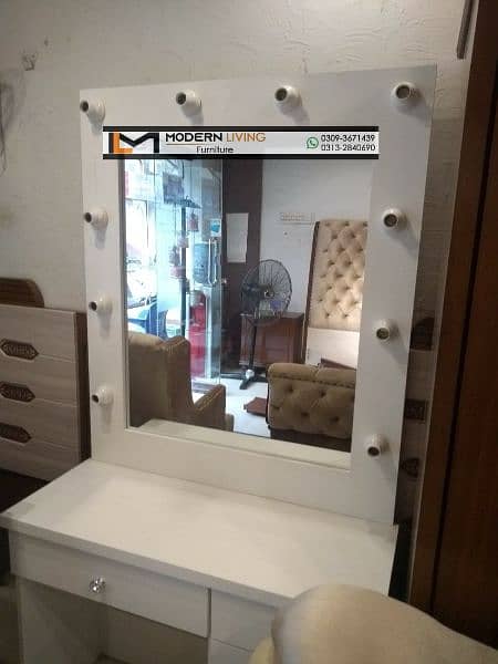 Stylish vanity dressing table with lights best quality 9