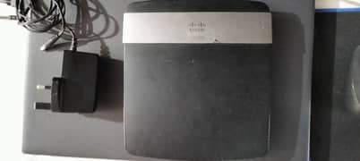 Cisco E2500 Wifi Router 0
