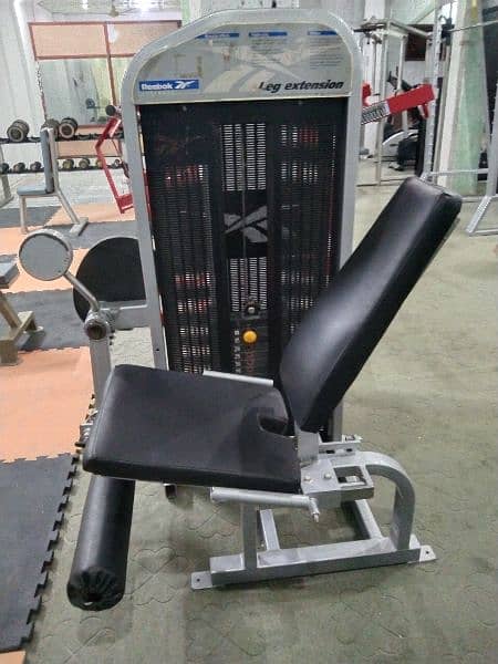 Gym equipment/Gym Leg extension machine imported from USA rebook brand 0