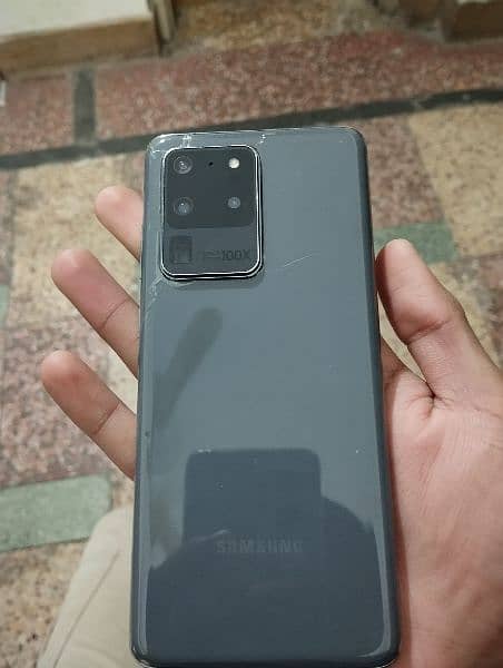 Samsung Galaxy S20 Ultra 1