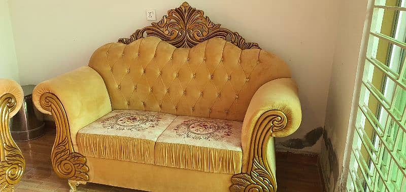 Luxerious Sofa set  for sale 16