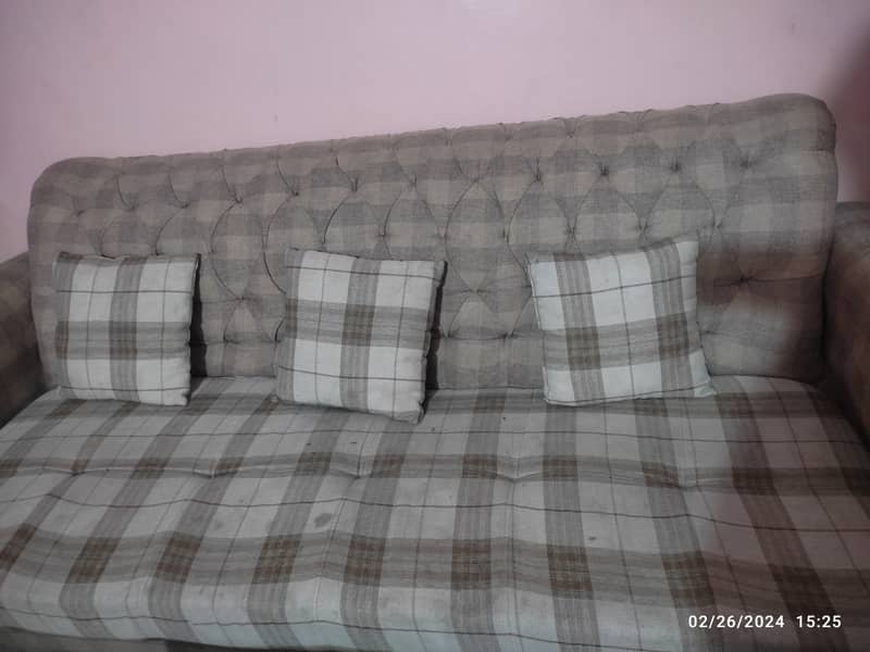 7 seater Sofa set available for sale 2