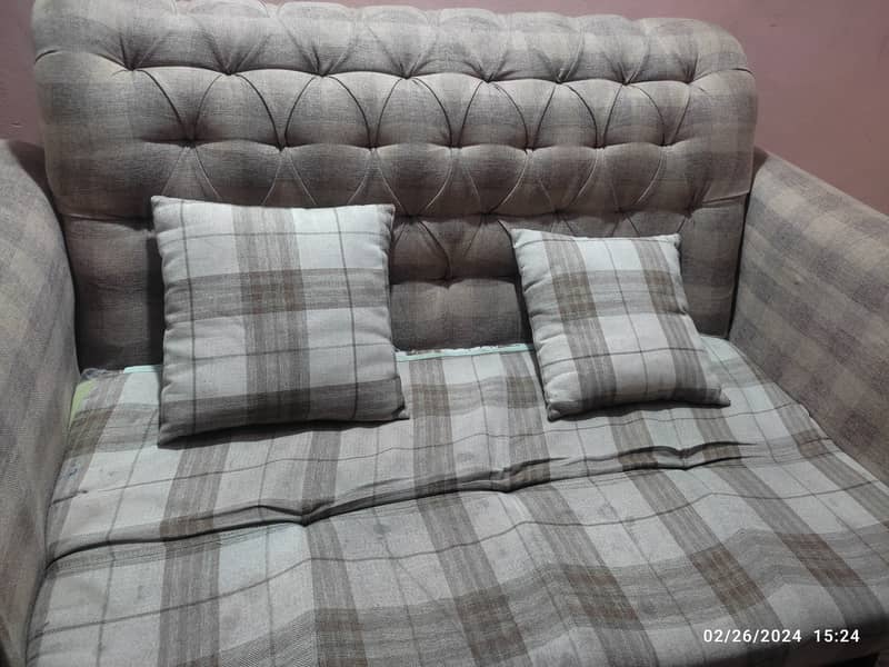 7 seater Sofa set available for sale 3