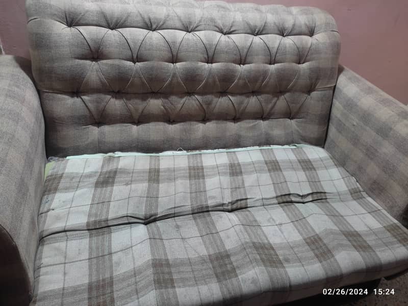7 seater Sofa set available for sale 4
