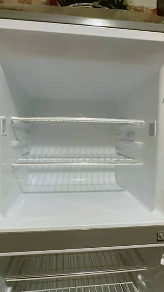 new condition fridge for sale 6