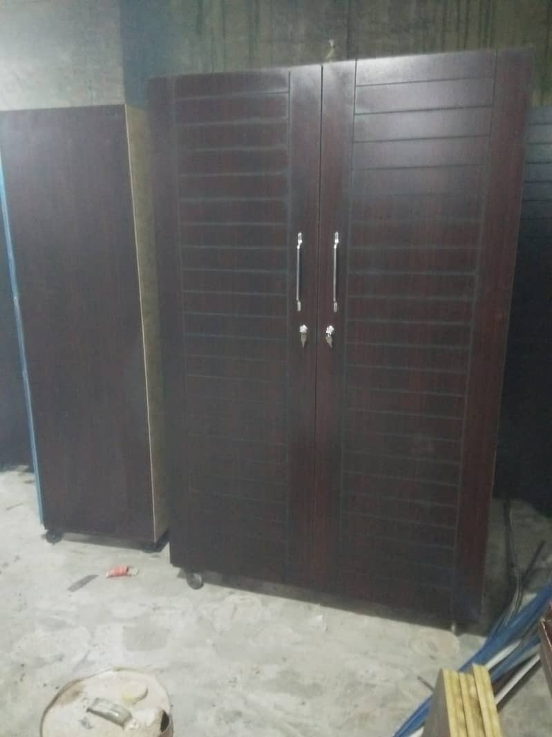 Wardrobe / Cupboard / Almari / wooden wardrobe Full Size 2