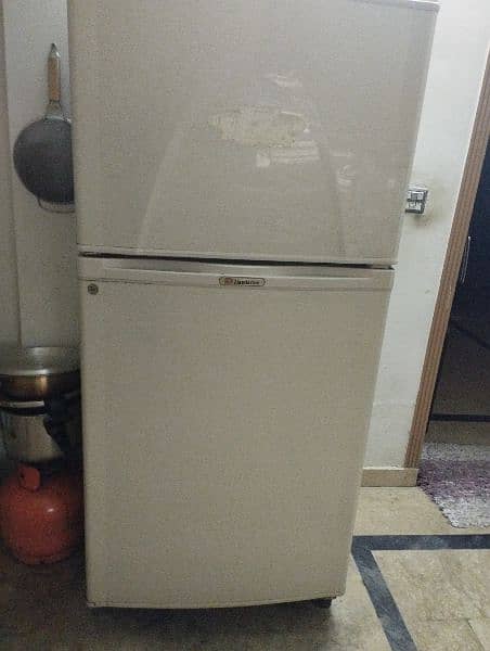 EXTRA LARGE size fridge Dawlance 9199-2wb ( latest 91999 Rs 141,000 ) 1