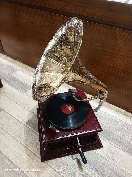 HMV Gramophone 3