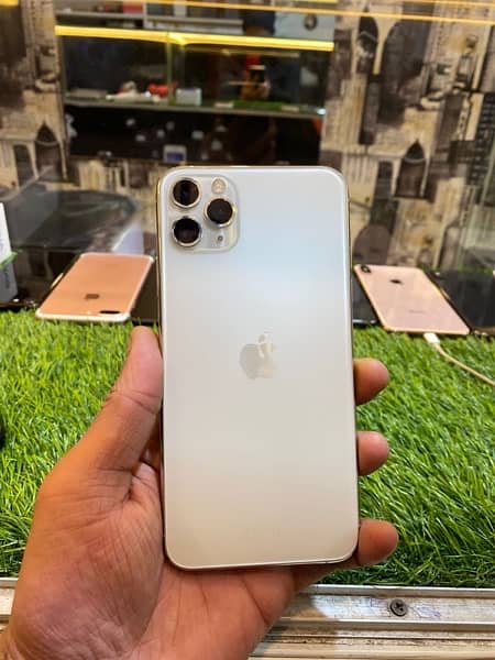 iPhone 11 Pro Max 64GB 256GB PTA APPROVED 3