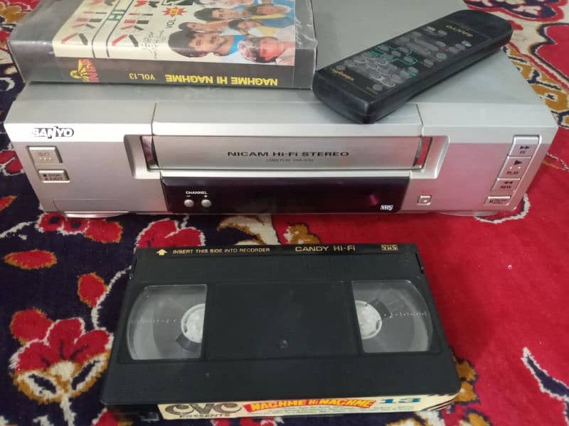 LG panasonic sony vcr ok and good condition full working 2