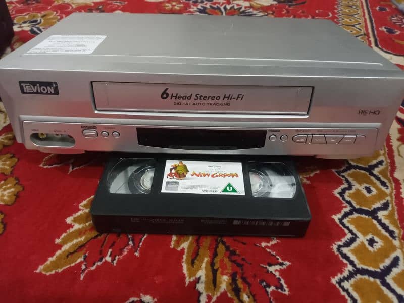 LG panasonic sony vcr ok and good condition full working 4