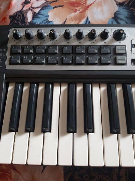 Midi key board EDIROL by ROLAND 2