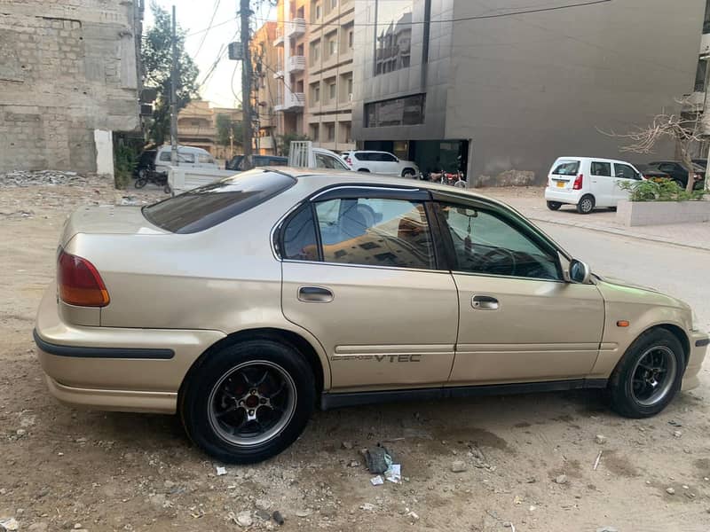 Honda Civic vti automatic 1997 Chilled AC, Petrol Only,expensive Alloy 10
