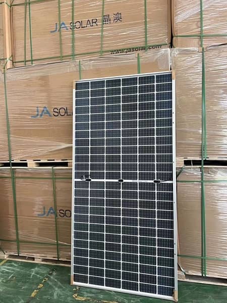 JA Solar bifacial 550 4