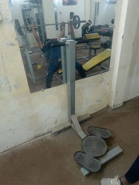 Gym equipments Available now 9