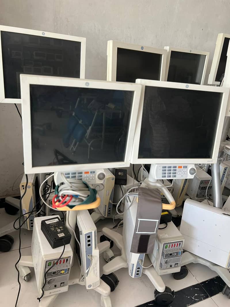 GE Solar 8000i Patient Monitor - Cardiac Moniters in Stock 7 Parameter 6