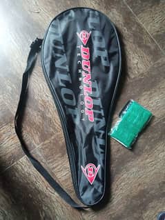 Dunlop tennis bag with two wrist band