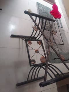 Iron cantral Table