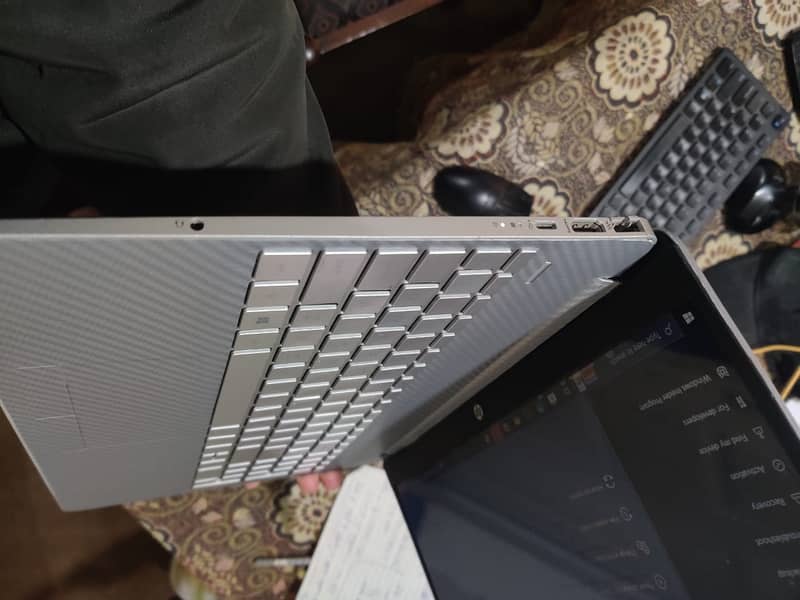 Laptop HP  i5 10 Gen 2