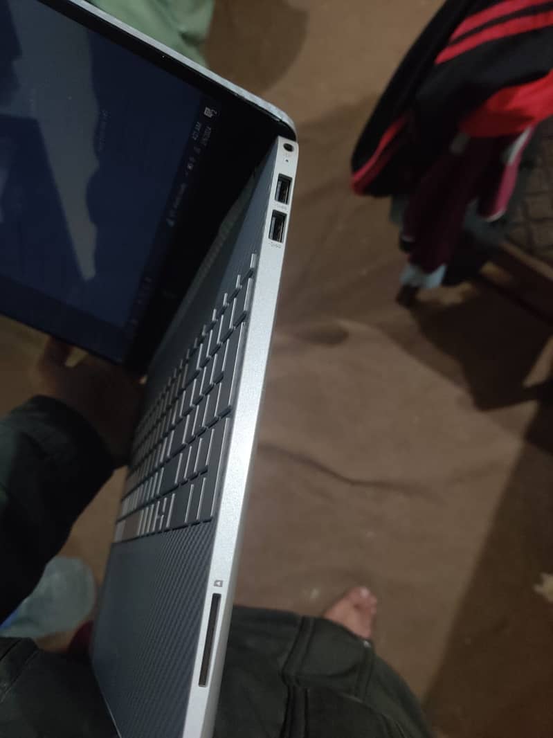 Laptop HP  i5 10 Gen 3