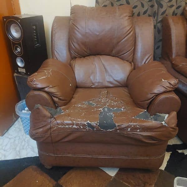 Urgent Sale 7 Seater Sofa Set with Cover 4