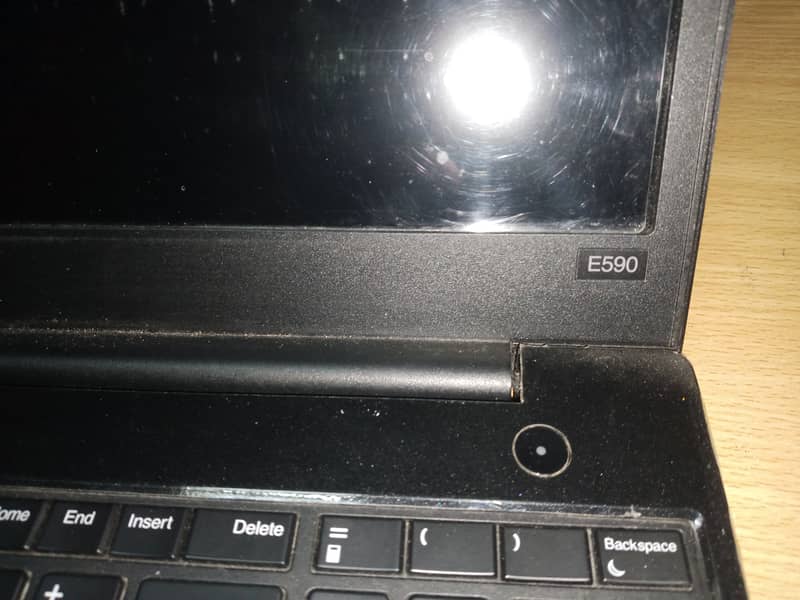 Lenovo ThinkPad E590 0