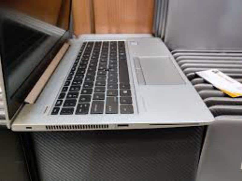 hp elitebook i7 8th gen 840 g6 16/256gb 120hz touch display 6