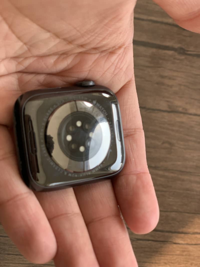 Apple watch series 6 44 mm nike edition 1