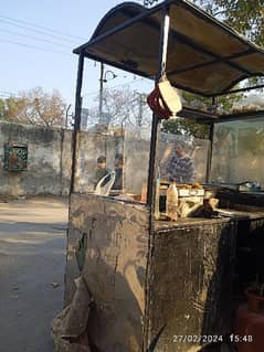 chips shawarma burger counter for sale with hot plate and burner.