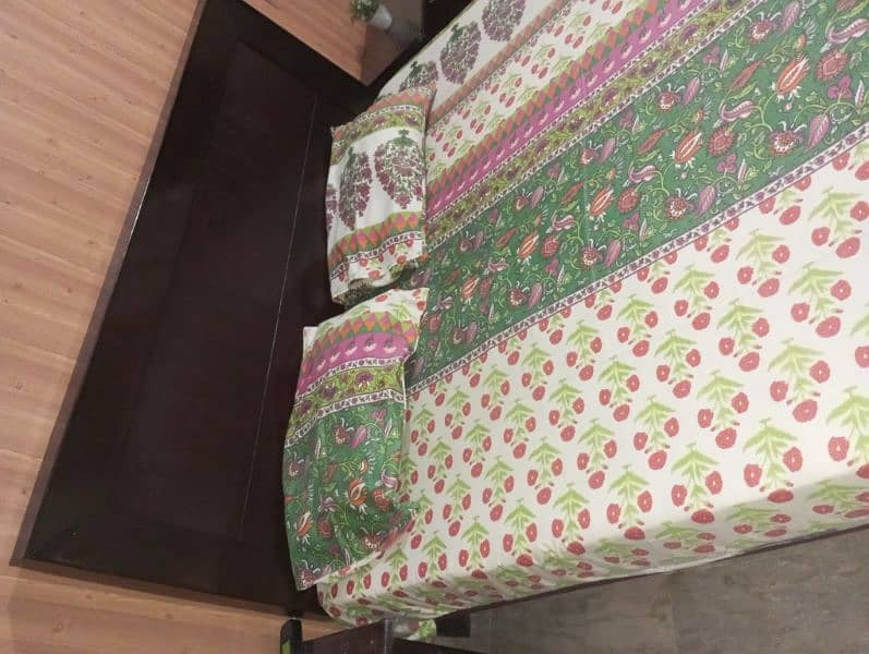 BedSet with sidetables 3