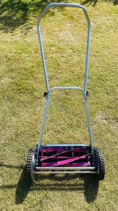 grass cutting machines / lawn mower machine
