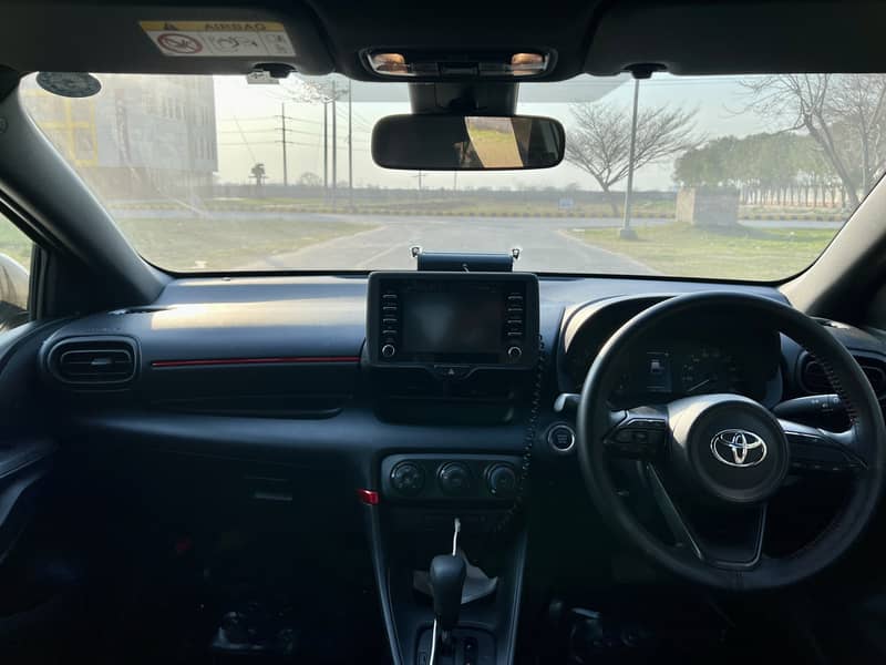 Toyota Yaris Hatchback 7
