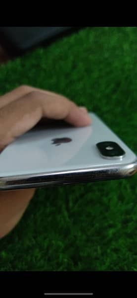 IPhone X NON PTA 64gb LLA FACTORY UNLOCKED 4