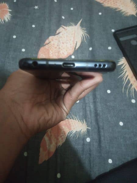 LG G8 thinq in very good Condition. 1