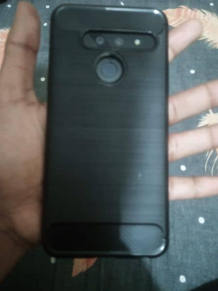 LG G8 thinq in very good Condition. 4