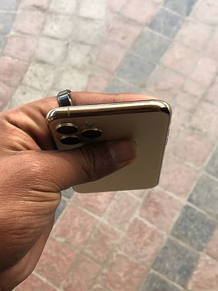 IPhone 11 Pro With Box Orginal Charger Cable 3