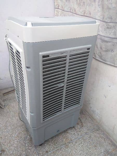 air cooler good condition 10 10 2