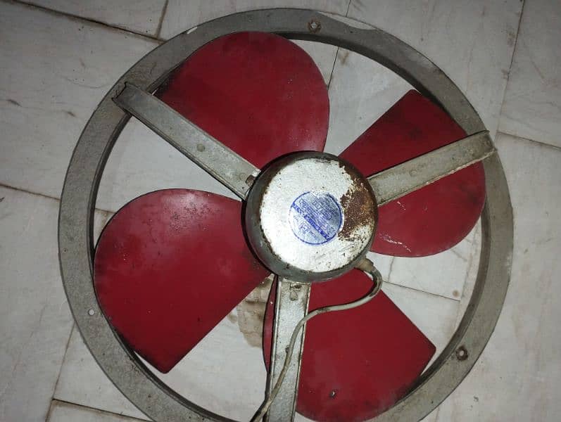 24" Pak Fan Exhaust fan for sale. 100% Copper winding. 1 season used 4