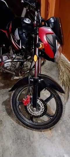 Honda CB 125F