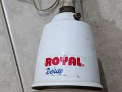 Royal Deluxe Fan 0