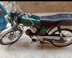 Yamaha 100cc motorcycle 79 model urgent for sale