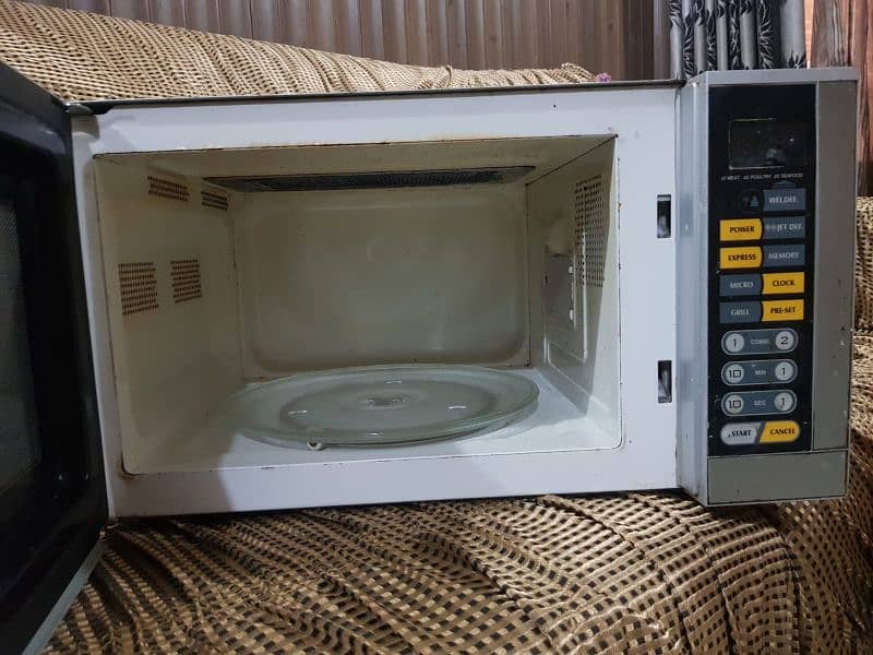 microwave oven 1