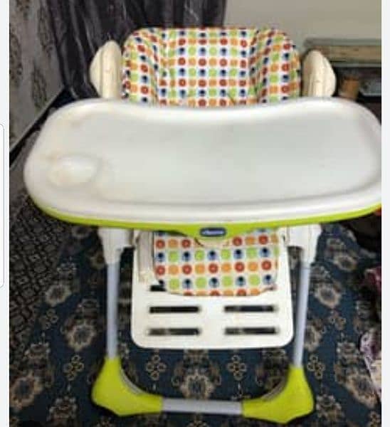 imported kids dinning chair is on sale. excellent condition 10×10 0